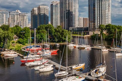 Набережну Дніпра біля елітного ЖК повернули киянам &mdash; рішення суду