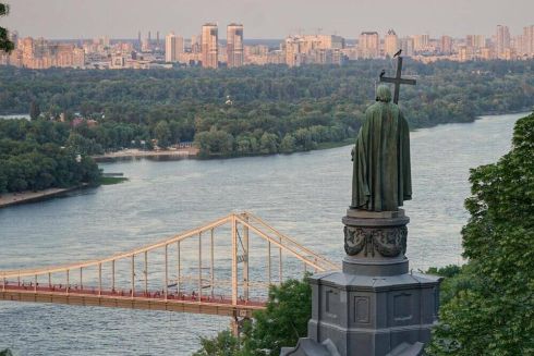 Ранок 3 березня в Києві спокійний. Уночі сталося 3-4 вибухи, один з них &ndash; біля вокзалу