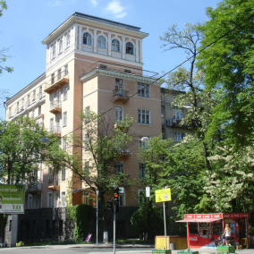 У центрі Києва незаконно продали квартиру в будинку письменників "Роліт"