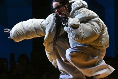 Іспанська співачка Rosal&iacute;a випустить пісню українською мовою