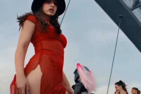 Відео. Дивіться кліп, який зняли для співачки Rosalia на київських локаціях