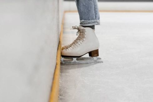 Roshen облаштує на Деміївській площі зимове містечко з ковзанкою