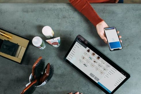 Rozetka відкрила першу точку видачі на Троєщині