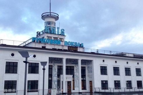 У будівлі Річкового вокзалу проведуть виставку сучасного мистецтва