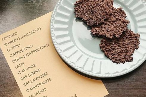 На Лук'янівці відкрили кав'ярню і бар Coffee Shot 81