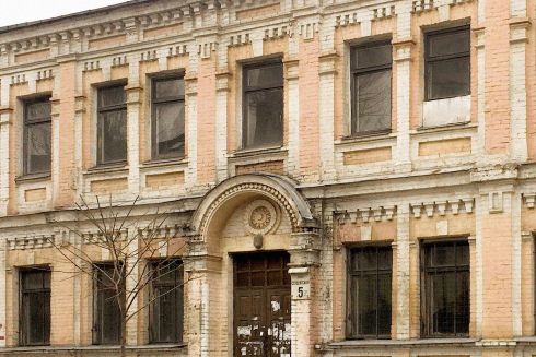 Садибу кінця ХІХ століття на Лукʼянівці виставили на продаж