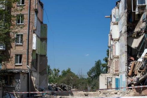 Мешканці зруйнованого будинку на Сирці у Києві подали 17 заяв на отримання тимчасового житла