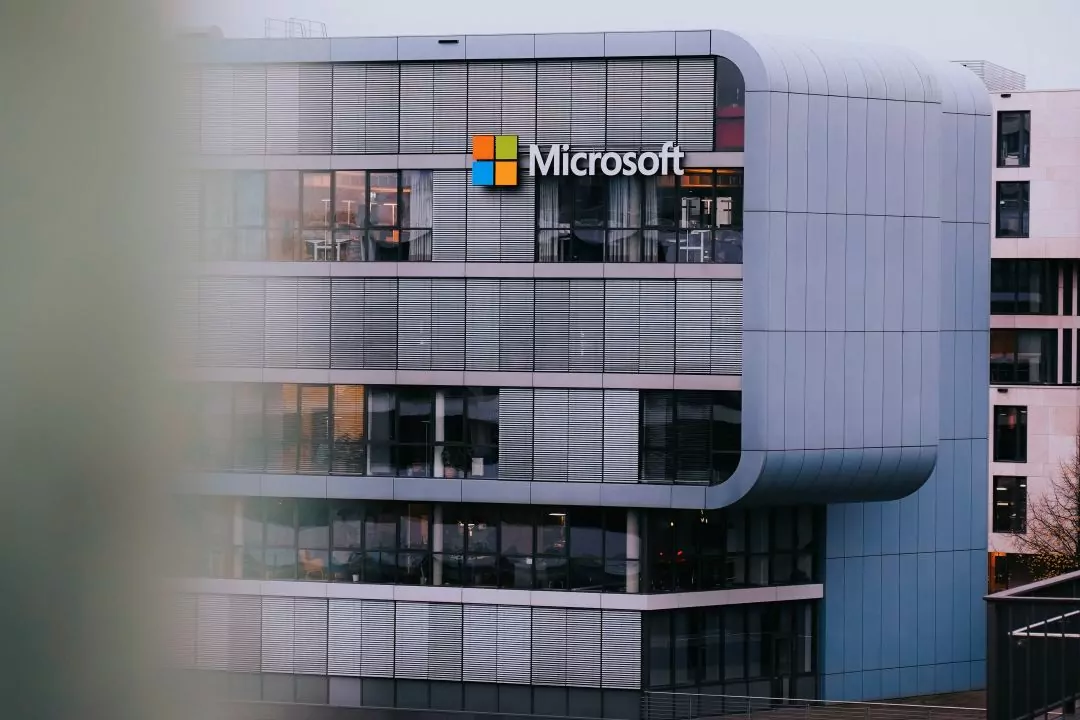 Видавці майже 400 газет судяться з OpenAI і Microsoft через використання статей для навчання ШІ
