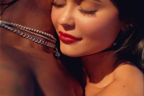 Саша Самсонова зняла Тревіса Скотта та Кайлі Дженнер для Playboy