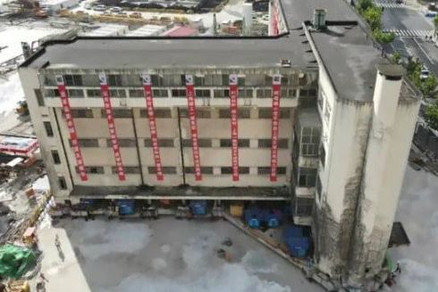 В Шанхае «переместили» историческое здание на 62 метра, чтобы не сносить его: видео