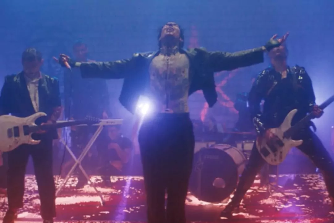 Bring Me The Horizon выпустили клип, снятый в Киеве украинским продакшеном. Смотрим