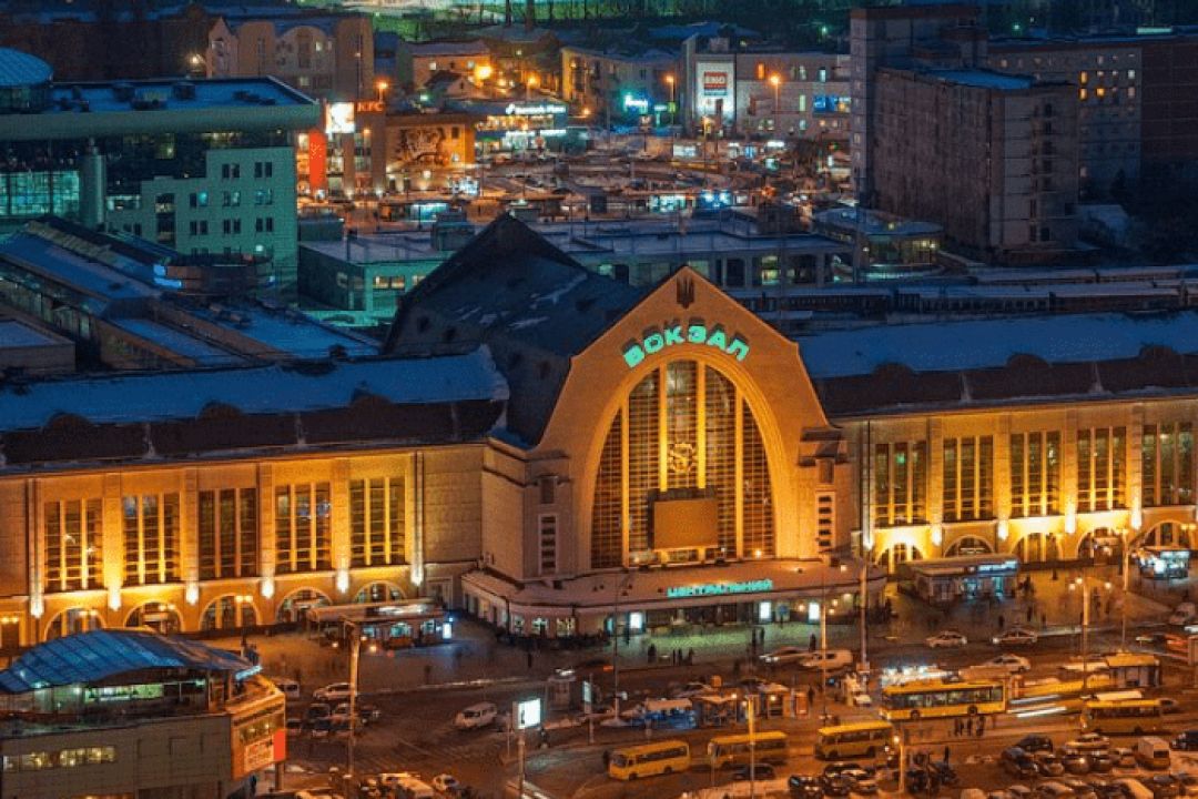 "Укрзалізниця" хоче створити фудкорти, кав’ярні та книгарні на залізничних вокзалах