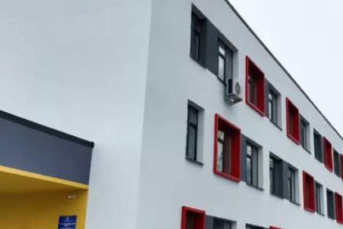 У Бородянці відновили ліцей №1, який був майже повністю зруйнований росіянами