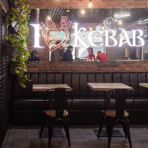 У Києві відкрили два нові заклади I Love Kebab: на Хрещатику та Контрактовій площі