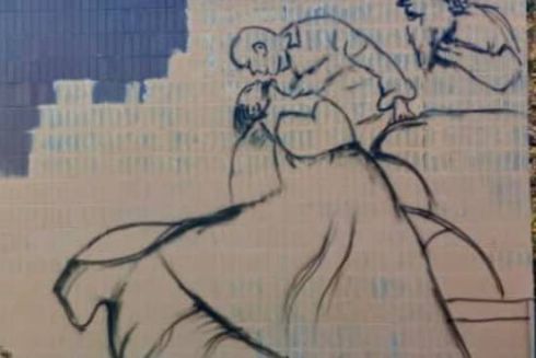 Євгенія Фуллен почала малювати заборонений мурал на пам’ятці модернізму у Києві