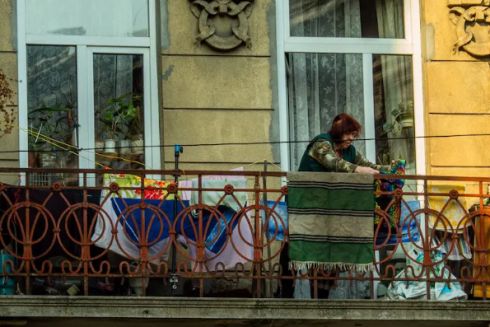 У Львові оштрафували мешканців, які замінили вікна та застеклили балкони на будинках-пам'ятках