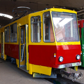 У Львові реконструюють старі двосекційні трамваї за 3 мільйони євро