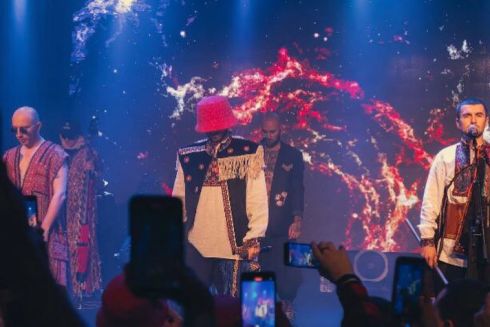 Куда пойти в Киеве на Новый год и праздничные выходные: Лесь Подервянский, Kalush Orchestra, виниловая вечеринка