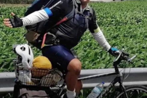 Британець вирушив велосипедом в Україну, аби зібрати кошти для UNITED24