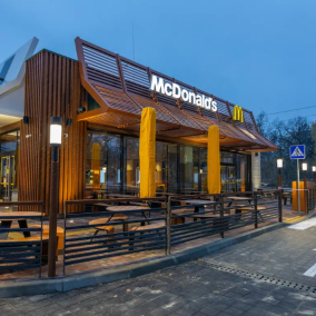 Біля "Академмістечка" відкрився новий McDonald’s, який працюватиме під час відключення світла