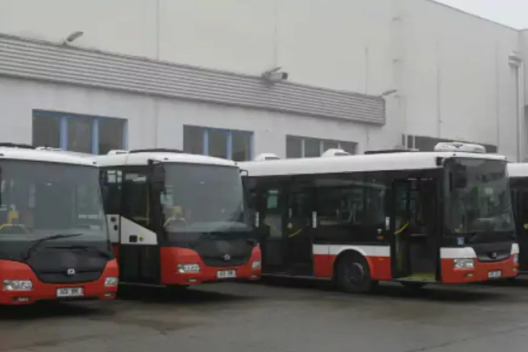 Прага передала 5 автобусів для Бучі та Миколаєва