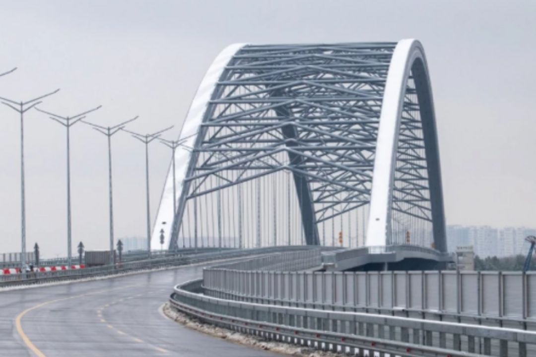 На будівництві Подільського мосту розікрали понад 150 млн гривень: подробиці