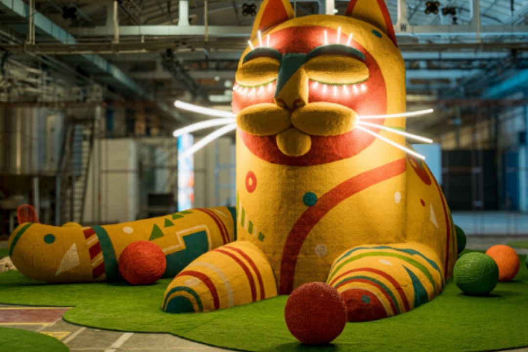 З 5-метровим котом та 8-метровою квіткою: у Києві відкриється інтерактивна виставка "Третє дихання"