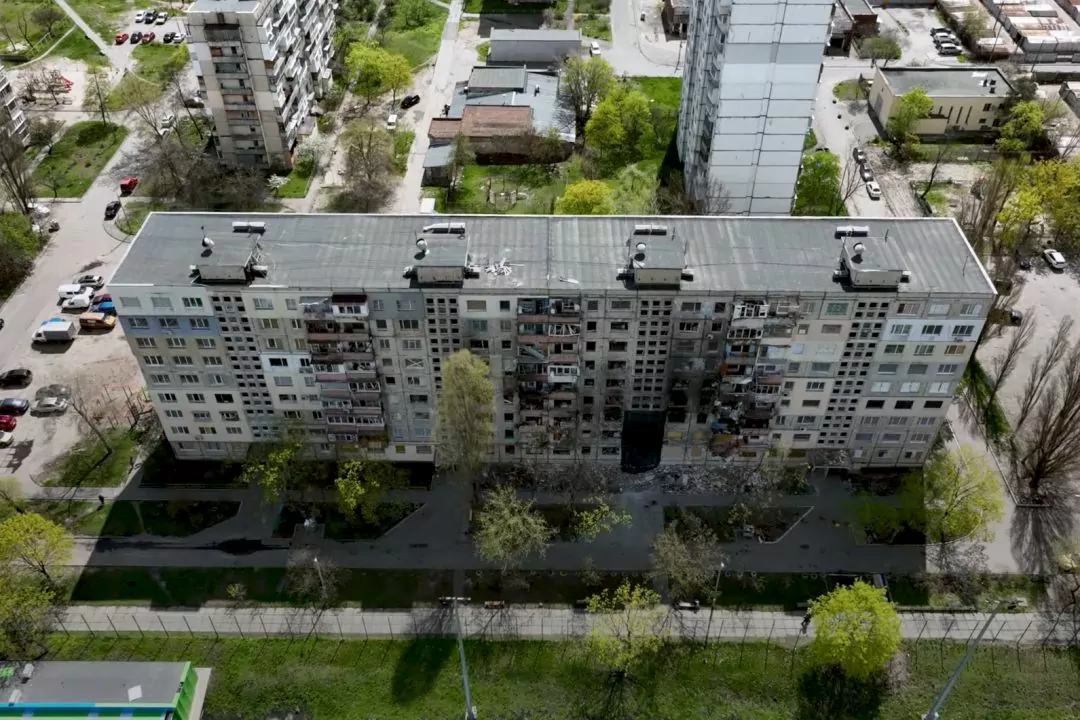 Відео. Як у Києві відновлюють зруйновані будинки за 2022 рік