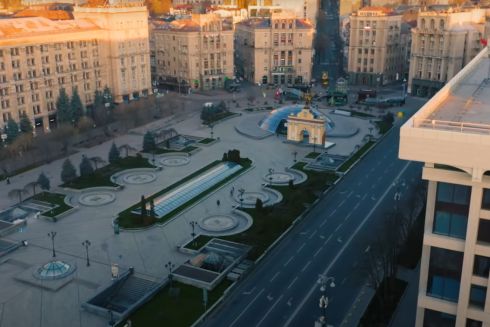 У новому кліпі Queen, присвяченому лікарям, показали кадри з Києва