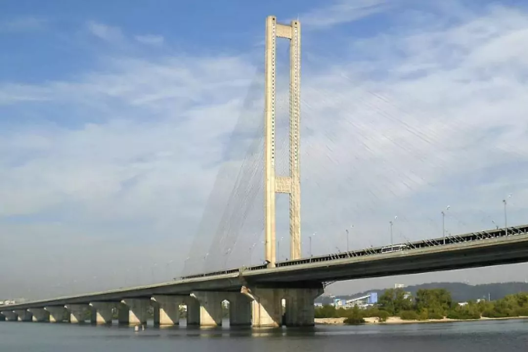 На Південному мосту проведуть протиаварійні роботи
