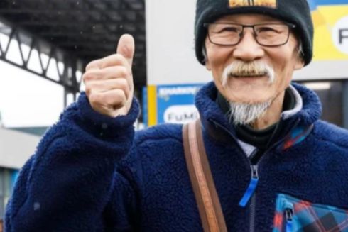 Японському волонтеру, який безкоштовно годує харків'ян, продовжать дозвіл на перебування в Україні