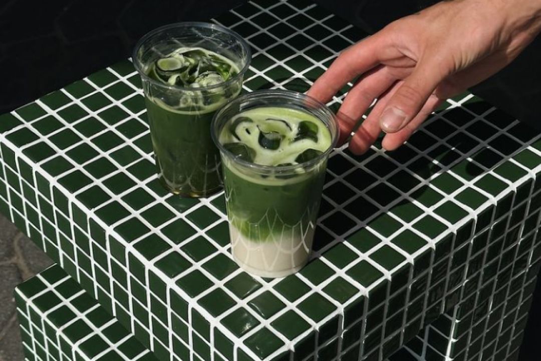 На Львівській площі відкрився матча-бар