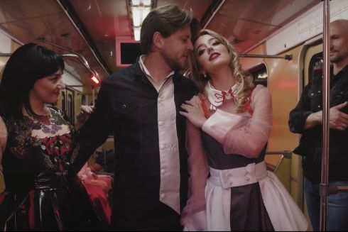 Відео: Артисти Київської опери виступили в метро