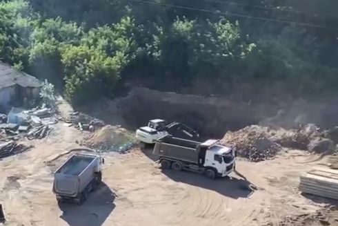 На нещодавно відновленому будівництві ЖК впритул до Солом'янського парку, забудовник почав рити котлован