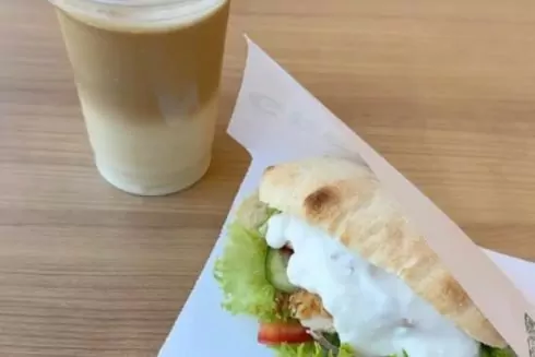 В ТРЦ Lavina Mall открылся корнер Greek Hous