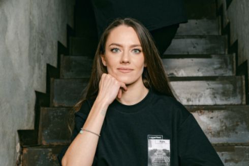 Футболки з архітектурою Києва XIX століття випустили в рамках благодійного лімітованого дропу