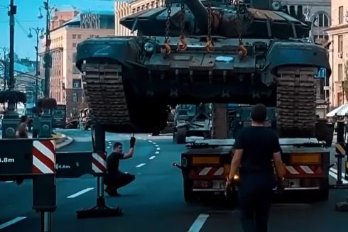 На Хрещатику проведуть парад знищеної російської техніки