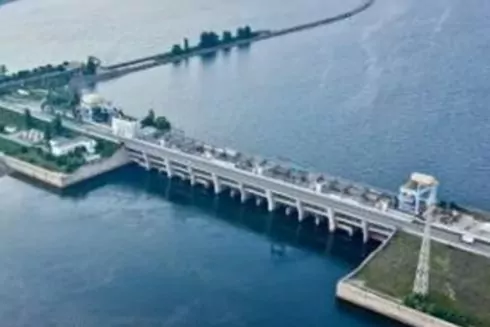 Під час ракетної атаки росіяни влучили у Київську ГЕС