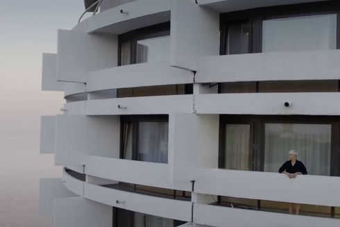 Смотрите новый клип ONUKA, снятый на киевских модернистских локациях