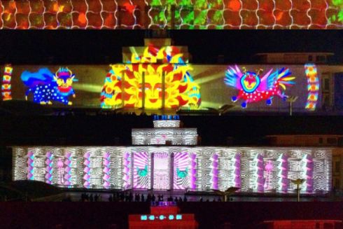 На будівлі Річкового порту створили масштабні відеоінсталяції