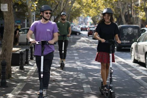 В Киеве запустили новый сервис электросамокатов с антисептиками: как он работает