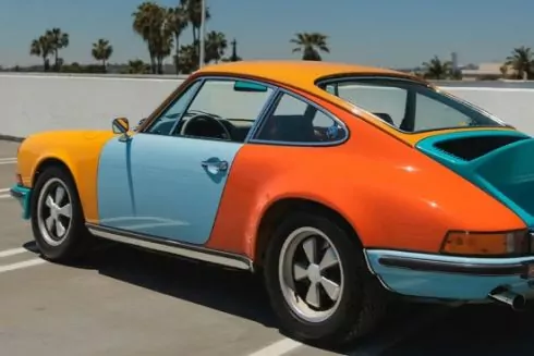 Дизайнер кастомізував культову модель Porsche: фото