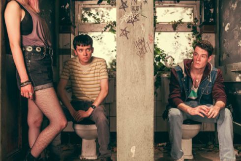 8 серіалів про стосунки, секс і навіть порно