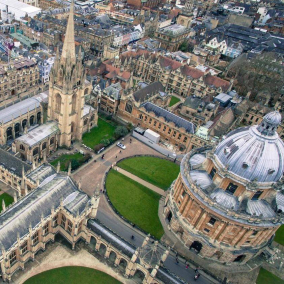 Украинцы могут получить стипендии на обучение в Оксфордском университете