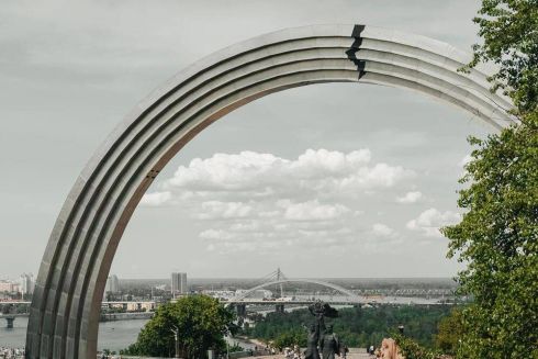 В Киеве решат, что будет в дальнейшем с Аркой дружбы народов