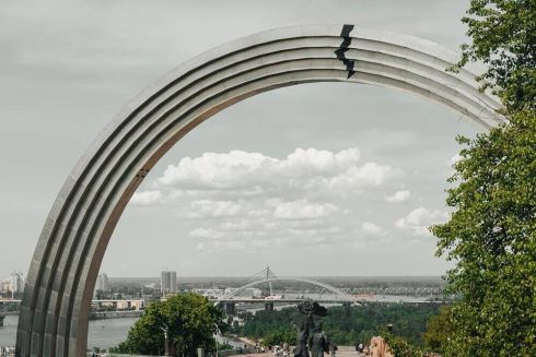 Арку дружбы народов хотят переименовать в Арку свободы украинского народа
