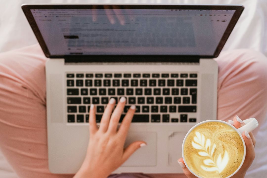 Projector запускає безоплатне навчання для жінок: хто може скористатися пропозицією