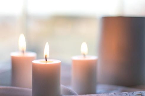 Які свічки краще придбати на випадок відсутності світла