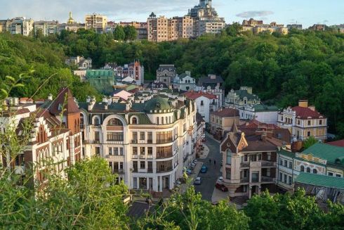 На Воздвиженке вместо многоэтажки хотят обустроить сквер