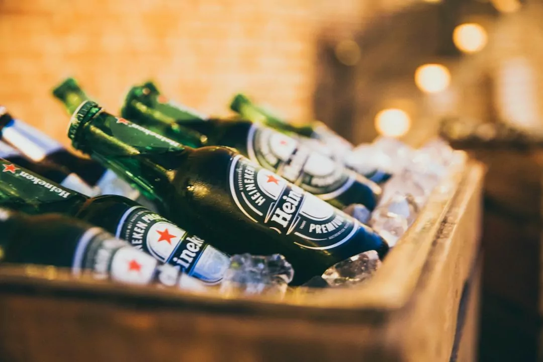 Heineken скорочує 6 тисяч працівників &mdash; люди стали пити менше пива